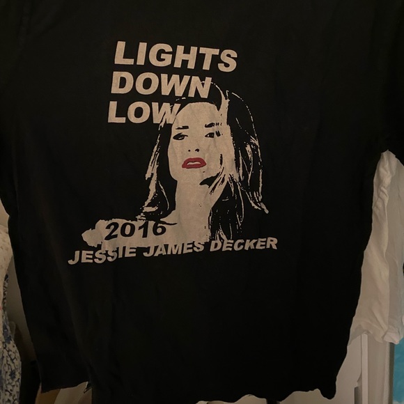 Jessie James Decker Lights Down Low Tour Tee - Picture 1 of 2